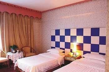 Urumqi Jingu Hotel Екстер'єр фото